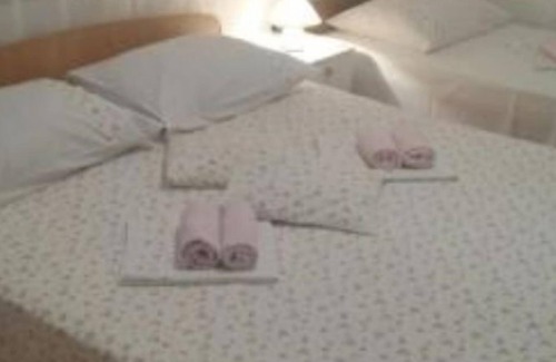 Istok Apartment | Apartment Tattoo - modern & free parking: R(3) - Makarska, Riviera Makarska, Croatia
