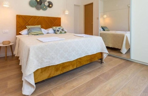 Istok Apartment | Apartment Tattoo - modern & free parking: A1(2+1) - Makarska, Riviera Makarska, Croatia
