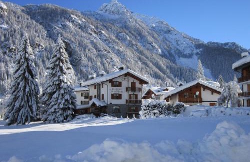 Gressoney-Saint-Jean Apartment | Apartment Tea