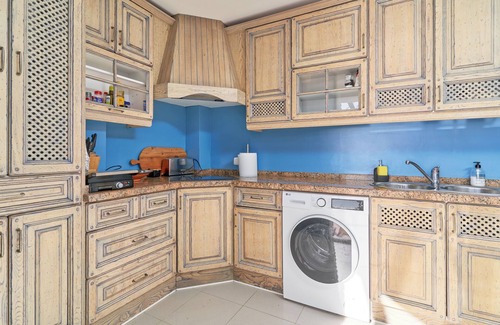 Almunecar Apartment | Apartment 'The Blue View' with Sea View, Wi-Fi and Air Conditioning