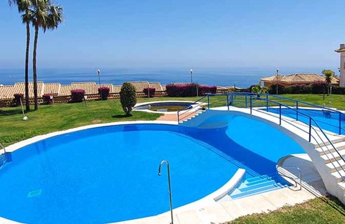 Almunecar Apartment | Apartment 'The Blue View' with Sea View, Wi-Fi and Air Conditioning