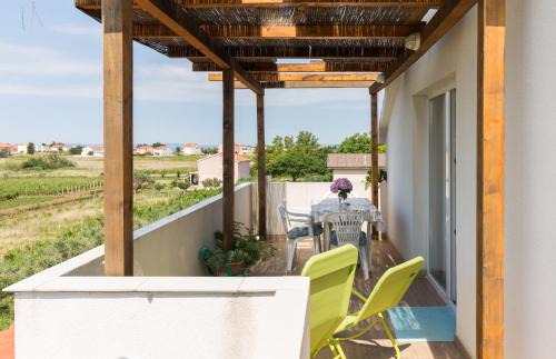Privlaka Apartment | Apartment Tia - by TA Leut Agency