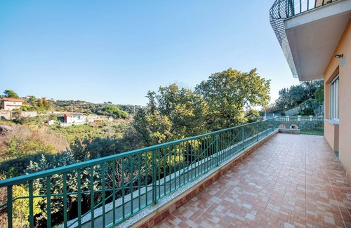 Celle Ligure Apartment | Apartment 'Tramontana' with Balcony