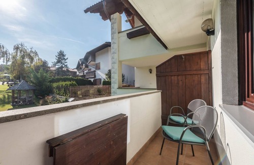 Kastelruth Apartment | Apartment “Trocker Kastelruth 5” near Seiser Alm with Mountain View, Whirlpool & Sauna