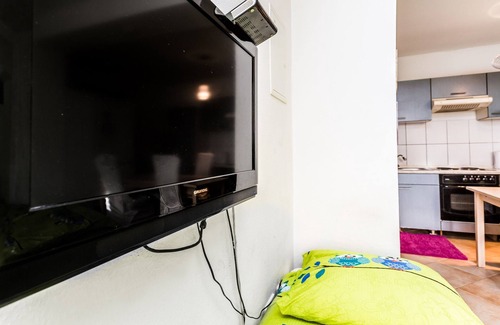 Troisdorf Apartment | Apartment Troisdorf Spich 3, 1 Wohn-/schlafzimmer, Max. 3 Personen