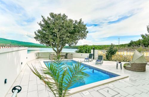 Pridraga Apartment | Apartment Valentina-1 by Interhome