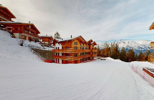 Nendaz Apartment | Apartment Veysonnaz near Ski Slopes