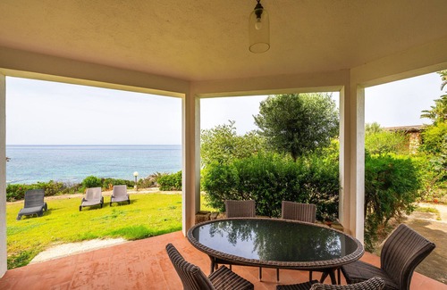 San Stefano Apartment | Apartment 'Villa Cala Caterina' with Sea View, Private Terrace and Air Conditioning