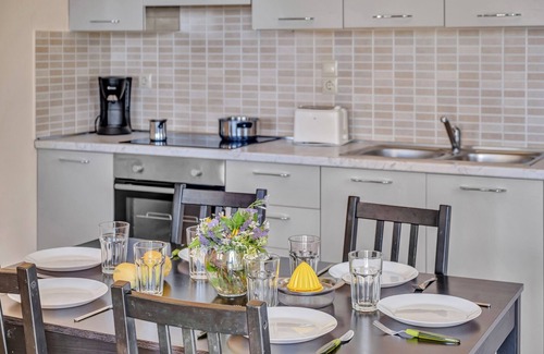 Drimonas Apartment | Apartment 'Villa Calypso' with Sea View, Wi-Fi and Air Conditioning