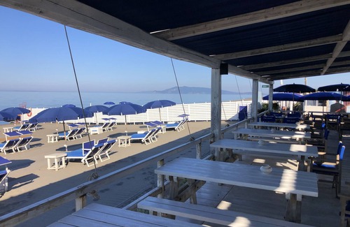 Pescia Romana Apartment | Apartment 'Villino Magic Country' with Private Terrace, Private Garden and Air Conditioning