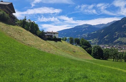 Hart im Zillertal Apartment | Apartment Wasserfall im Zillertal - Oasis of Peace with Panoramic Terrace, near Fügen