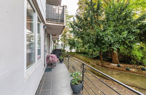 Golzheim Apartment | Apartment 'Wie Zuhause 1' with Private Terrace, Balcony and Wi-Fi