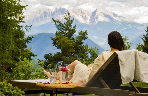 San Genesio Atesino Apartment | Apartment with a breathtaking mountain panorama - near Bolzano