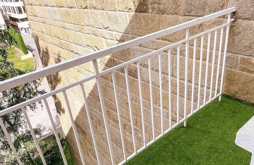 Sud-Gare Apartment | Apartment with Balcony, 4 bedrooms, space & comfort, Centre Gare