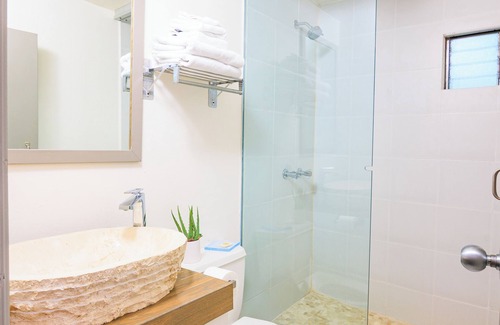 Ladyville Bed & Breakfast | Apartment with complimentary ride to airport, in Ladyville, Belize CP