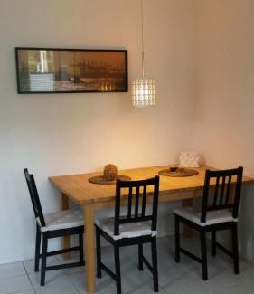 Norderstedt Apartment | Apartment with Garden in Norderstedt county Hamburg, near Metro