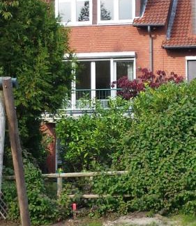 Norderstedt Apartment | Apartment with Garden in Norderstedt county Hamburg, near Metro