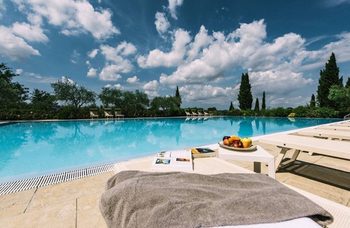 Capannoli Other | Apartment with garden and BBQ - swimming pool and tennis court