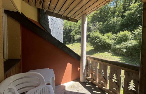 Cauterets Apartment | Apartment with heated pool and parking in Cauterets