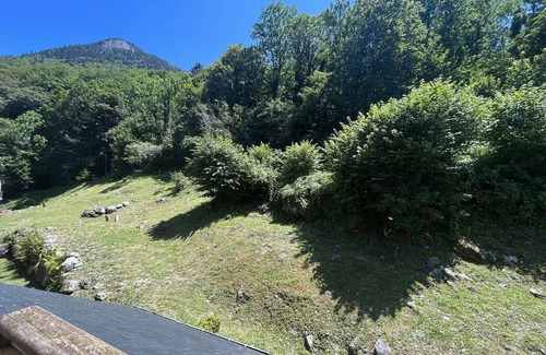 Cauterets Apartment | Apartment with heated pool and parking in Cauterets