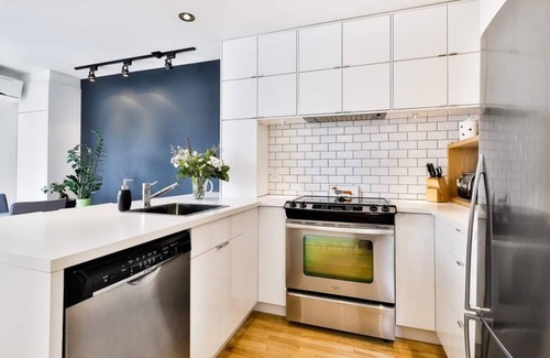 De Lorimier Apartment | Apartment with roof terrace, in the heart of the Plateau!