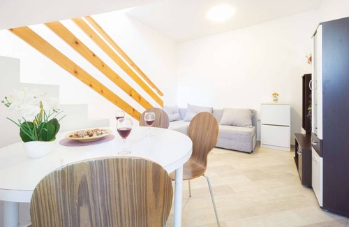 Metajna Apartment | Apartment with sea view, free WiFi, free parking