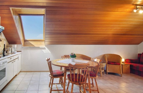 Salem Apartment | Apartment with Shared Garden and Wi-Fi