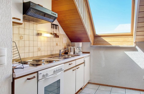 Salem Apartment | Apartment with Shared Garden and Wi-Fi