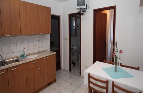 Cres Apartment | Apartment with two bedrooms and terrace double bed