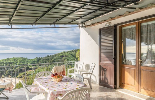 Campo nell'Elba Apartment | Apartment with Wi-Fi, Terrace with Sea View; Pets Allowed