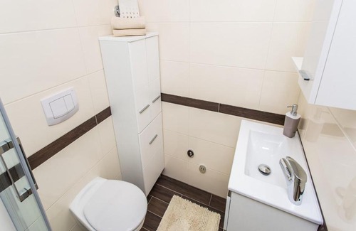 Vrbnik Apartment | Apartment Zahija