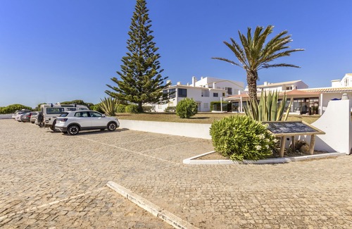 Cape Saint Vincent Apartment | Apartment ZEN with sea views, 100m from the beach - Wifi