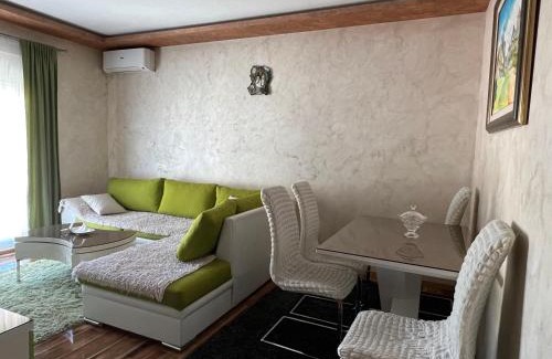 Velji Vinogradi Apartment | Apartment Zevs 2