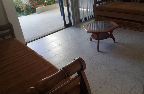 Margarita Island Apartment | Apartmento Cerca de la Playa con Piscina, Terraza, Wifi y Agua Permanente!