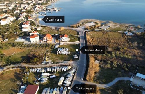 Banjol Apartment | Apartments and boat rental Petra Španjol - crane and moorings