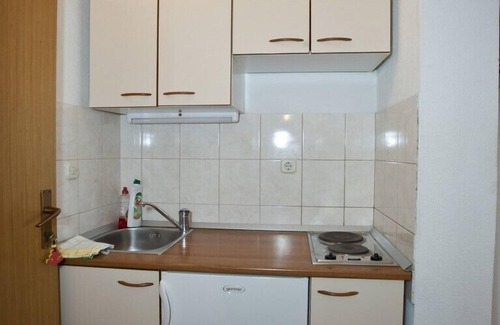 Promajna Apartment | Apartments and rooms Meri, (8555), Baška Voda, hr