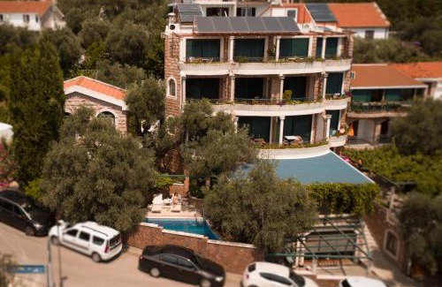 Sveti Stefan Bed & Breakfast | Apartments and Rooms Levantin Inn
