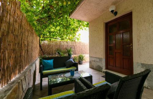 Komiza Apartment | Apartments Bepo