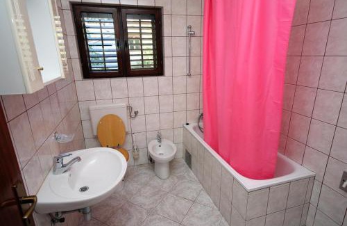 Kampor Apartment | Apartments by the sea Kampor, Rab - 5051