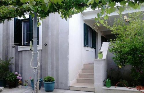 Rogac Apartment | Apartments by the sea Rogac, Solta - 11220
