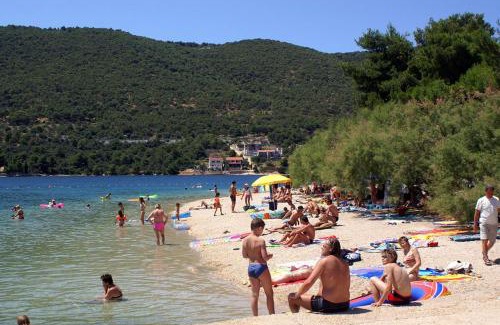 Zaboric Apartment | Apartments by the sea Zaboric, Sibenik - 8368