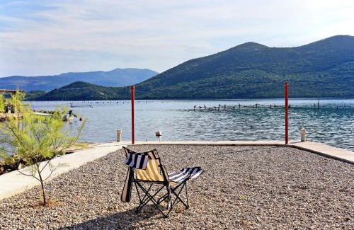 Putnikovic Apartment | Apartments by the sea Zuronja, Peljesac - 10123