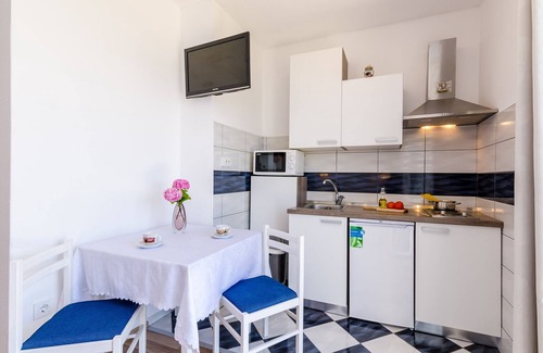 Krucica Apartment | Apartments Cypress Sea Cove - Premium Studio Apartment with Balcony and Sea View (A2)