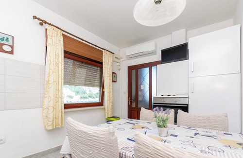 Zavalatica Apartment | Apartments First row (97721-A1) - Zavalatica