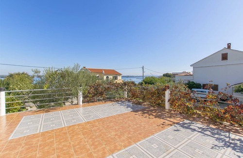 Kraj Apartment | Apartments Irena (16831-A5) - Tkon - island Pasman
