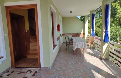 Balatonfoldvar Apartment | Apartments in Balatonföldvar 45318