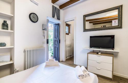 Porta Genova Apartment | Apartments in Italy