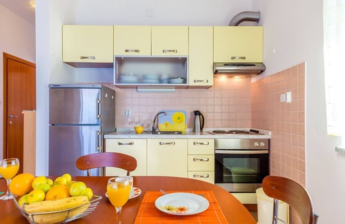 Lun Apartment | Apartments Ivan (27831-A2) - Lun - island Pag