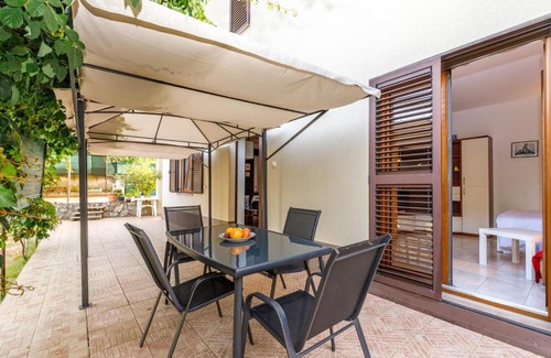 Pjescana Uvala House | Apartments Jolanda