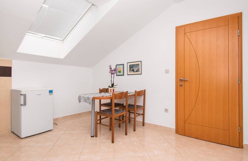 Zrce Apartment | Apartments Karolina